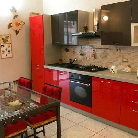 Appartamento A Cas' E Mari Naples Exterior photo
