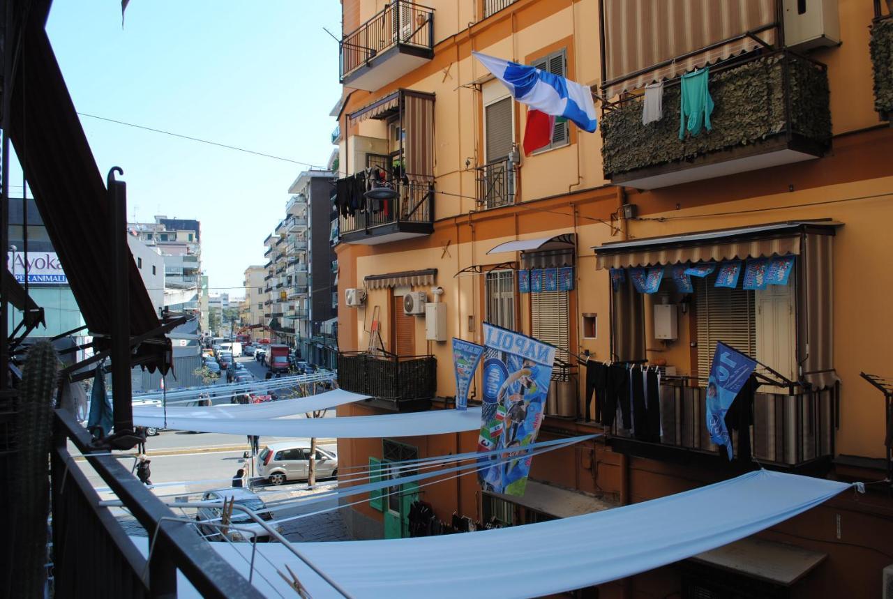 Appartamento A Cas' E Mari Naples Exterior photo