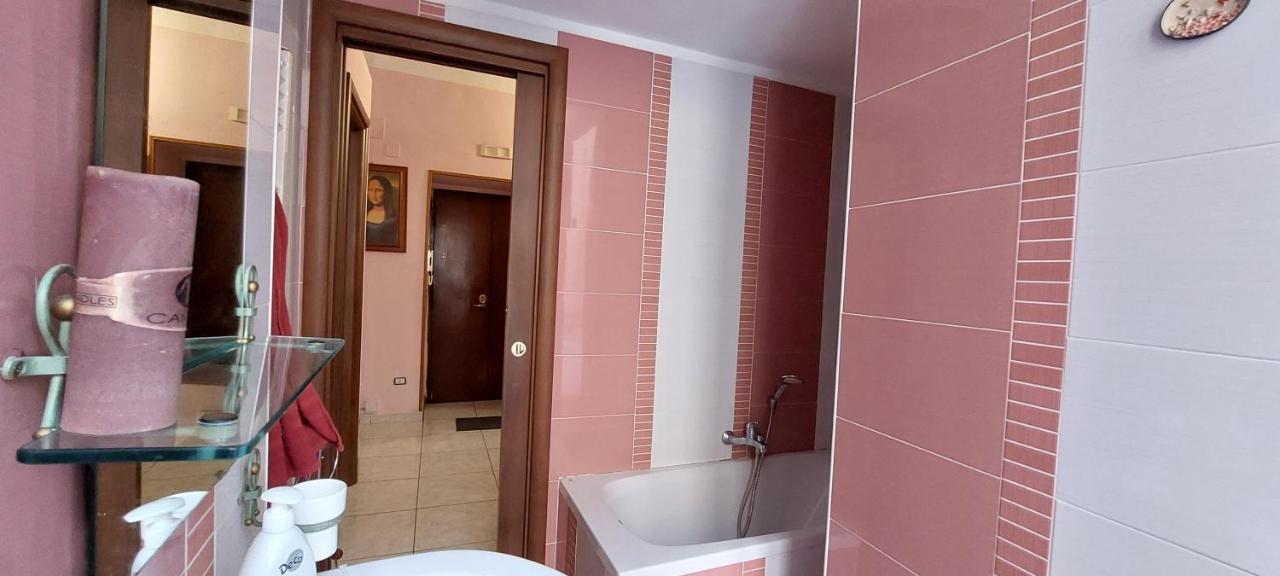 Appartamento A Cas' E Mari Naples Exterior photo